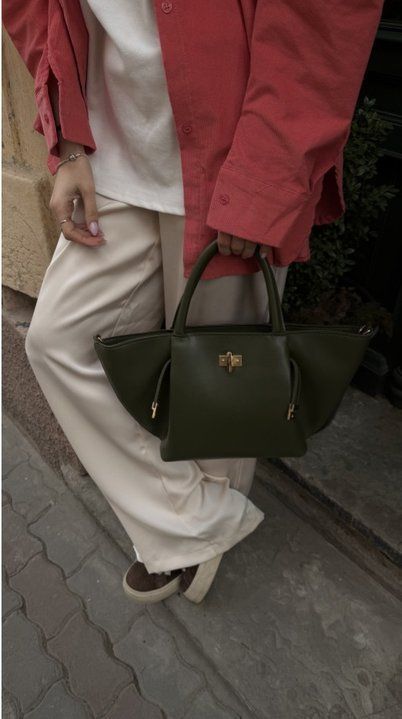 Жіноча класична сумка Next Level Bags: "Carvella Olive" 02-2337 фото